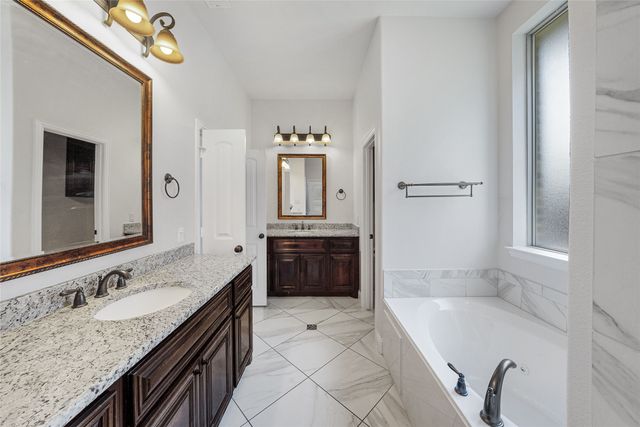 312 Silvery Pine Avenue, Wylie, TX 75098