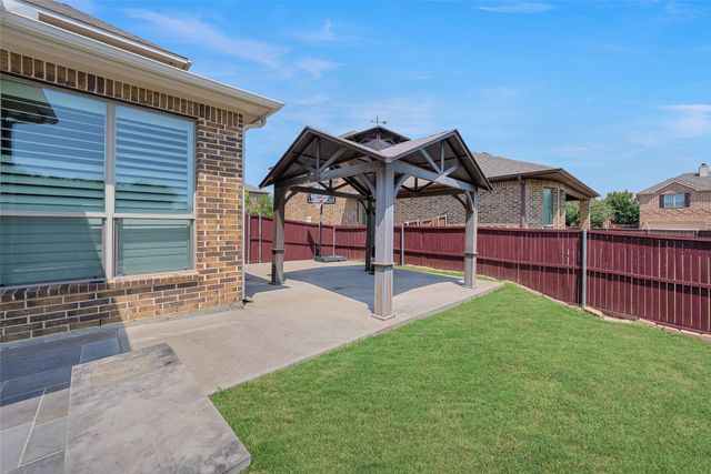 312 Silvery Pine Avenue, Wylie, TX 75098