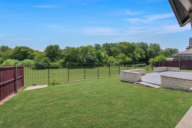 312 Silvery Pine Avenue, Wylie, TX 75098