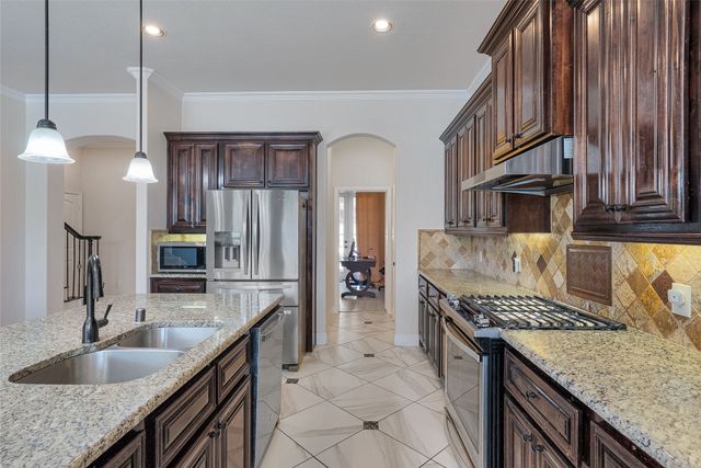 312 Silvery Pine Avenue, Wylie, TX 75098
