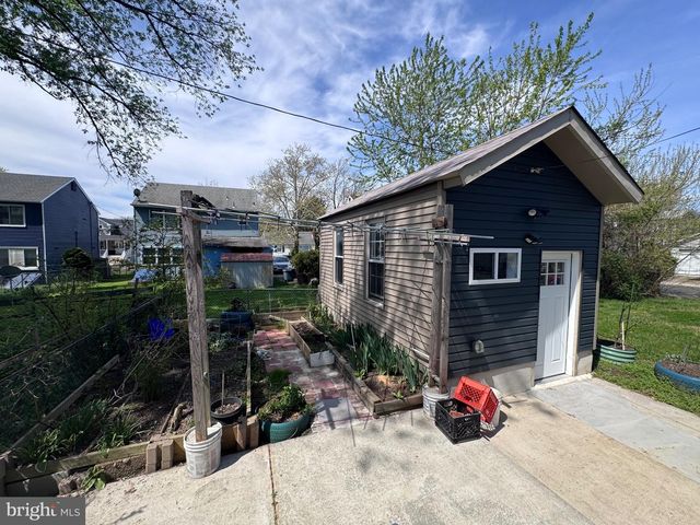 305 EVERGREEN AVE, Oaklyn, NJ 08107