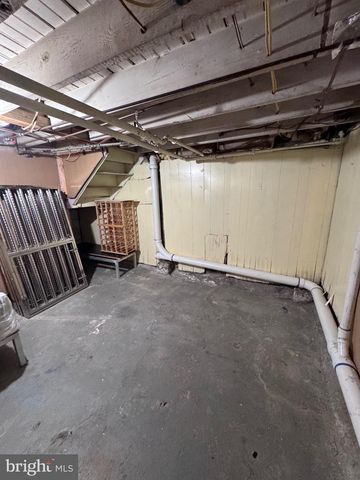 305 EVERGREEN AVE, Oaklyn, NJ 08107