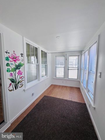 305 EVERGREEN AVE, Oaklyn, NJ 08107