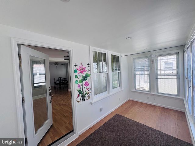 305 EVERGREEN AVE, Oaklyn, NJ 08107