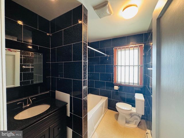 305 EVERGREEN AVE, Oaklyn, NJ 08107