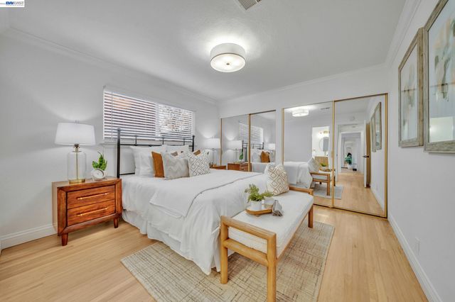 2421 Mallard Dr, Walnut Creek, CA 94597