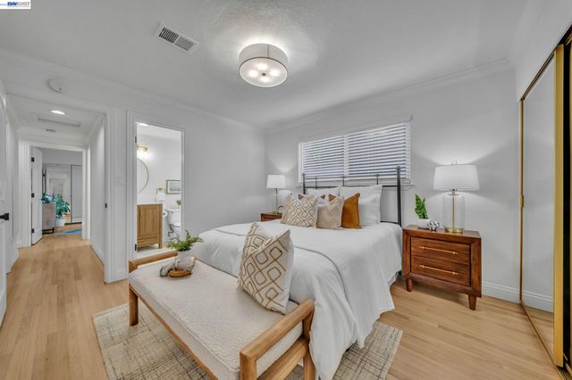 2421 Mallard Dr, Walnut Creek, CA 94597