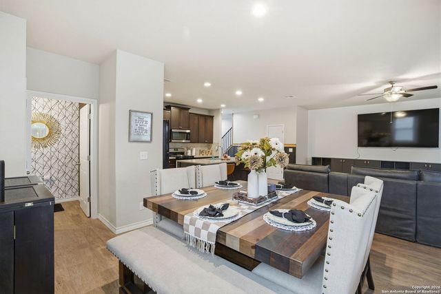 5726 Chestnut Xing, San Antonio, TX 78266