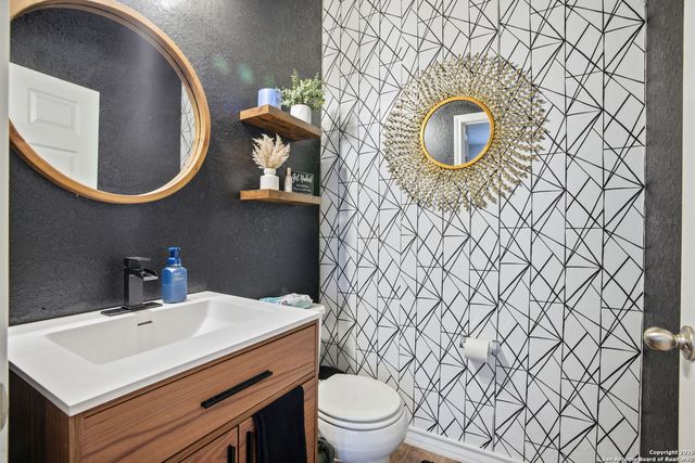 5726 Chestnut Xing, San Antonio, TX 78266