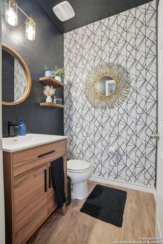 5726 Chestnut Xing, San Antonio, TX 78266