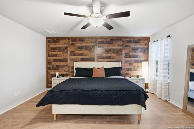 5726 Chestnut Xing, San Antonio, TX 78266