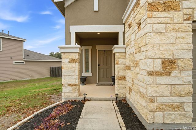 5726 Chestnut Xing, San Antonio, TX 78266
