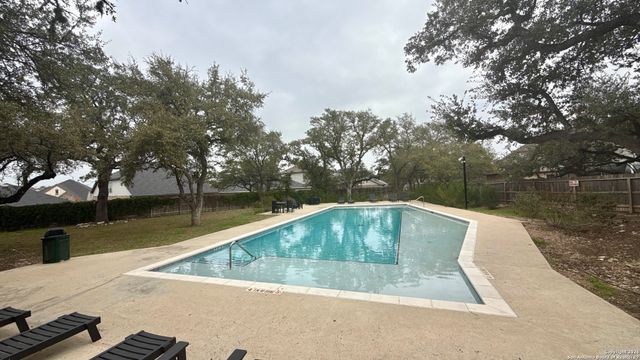 5726 Chestnut Xing, San Antonio, TX 78266