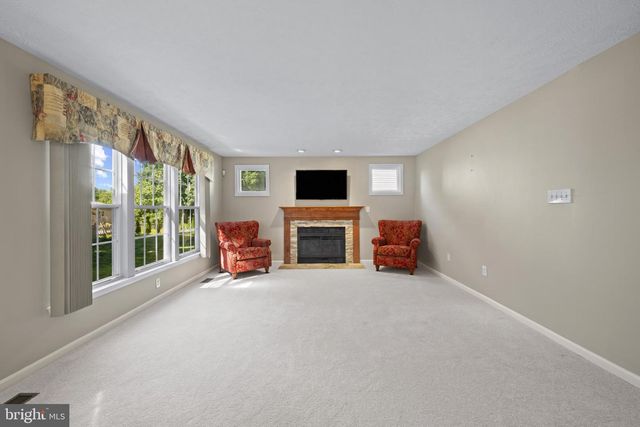 10 RAINDROP CIR, Reisterstown, MD 21136