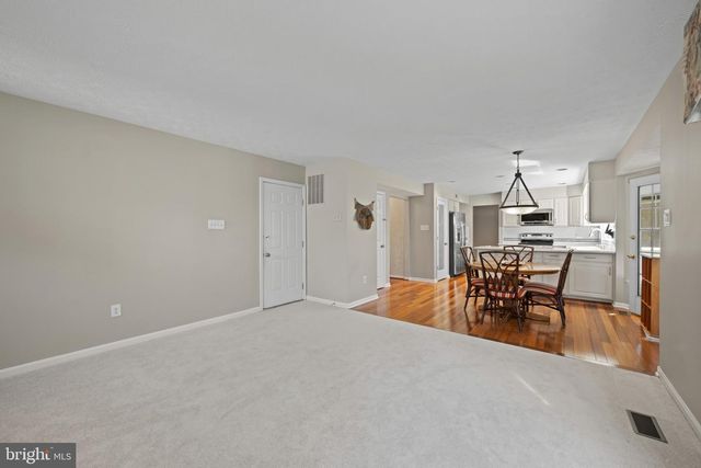 10 RAINDROP CIR, Reisterstown, MD 21136