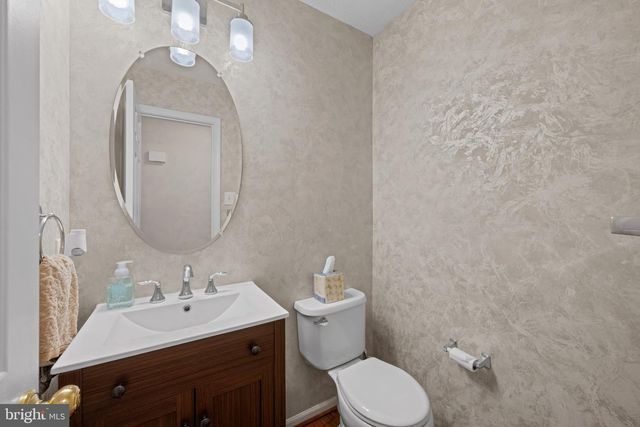 10 RAINDROP CIR, Reisterstown, MD 21136