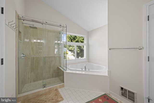 10 RAINDROP CIR, Reisterstown, MD 21136