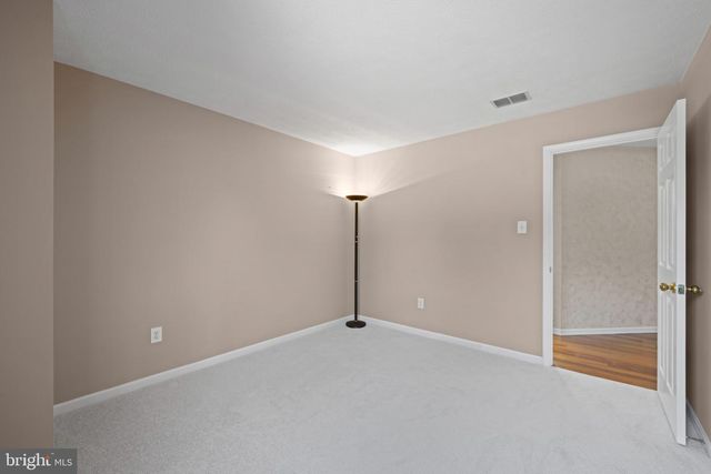 10 RAINDROP CIR, Reisterstown, MD 21136