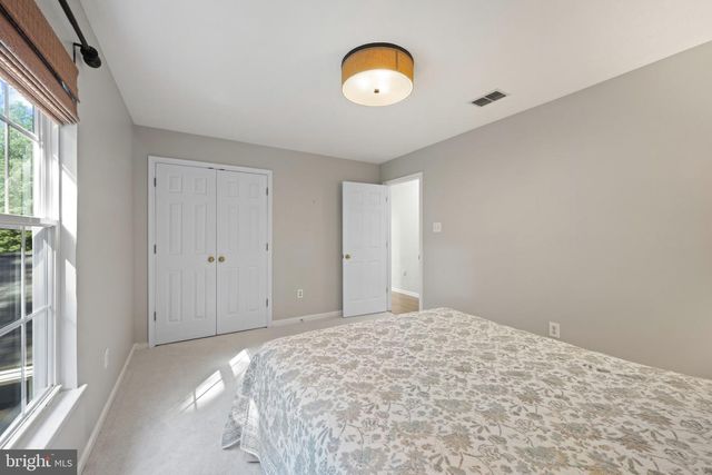 10 RAINDROP CIR, Reisterstown, MD 21136