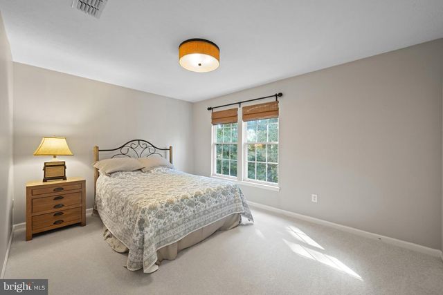 10 RAINDROP CIR, Reisterstown, MD 21136