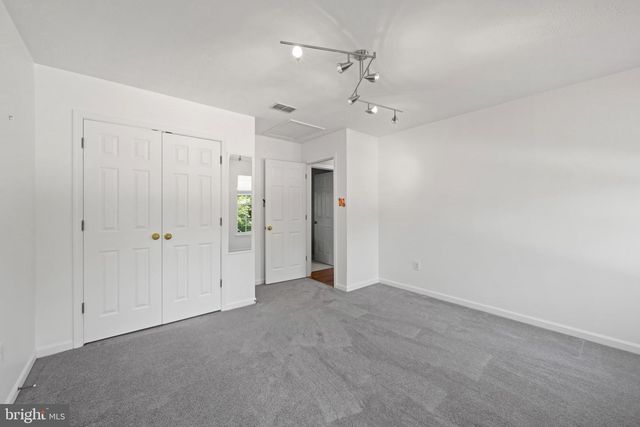 10 RAINDROP CIR, Reisterstown, MD 21136