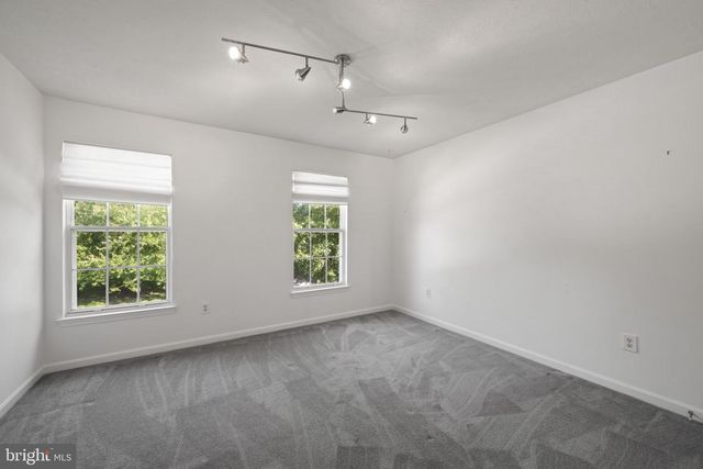 10 RAINDROP CIR, Reisterstown, MD 21136