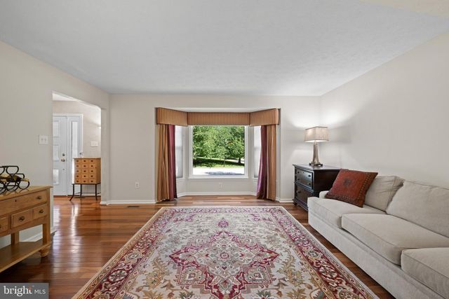 10 RAINDROP CIR, Reisterstown, MD 21136