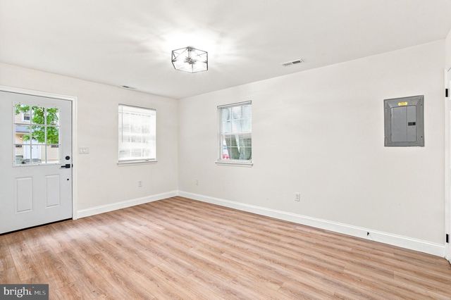 23 E BUCK ST, Paulsboro, NJ 08066