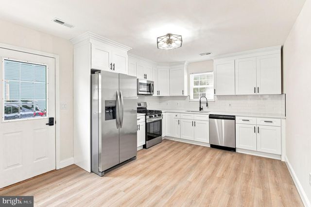 23 E BUCK ST, Paulsboro, NJ 08066