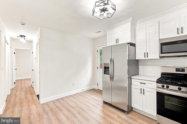 23 E BUCK ST, Paulsboro, NJ 08066