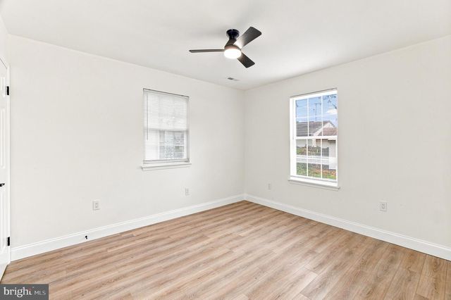 23 E BUCK ST, Paulsboro, NJ 08066