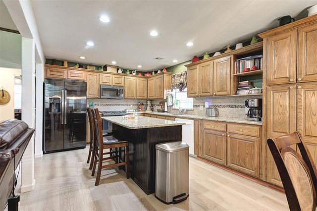 16008 Vicki Drive, Oklahoma City, OK 73170