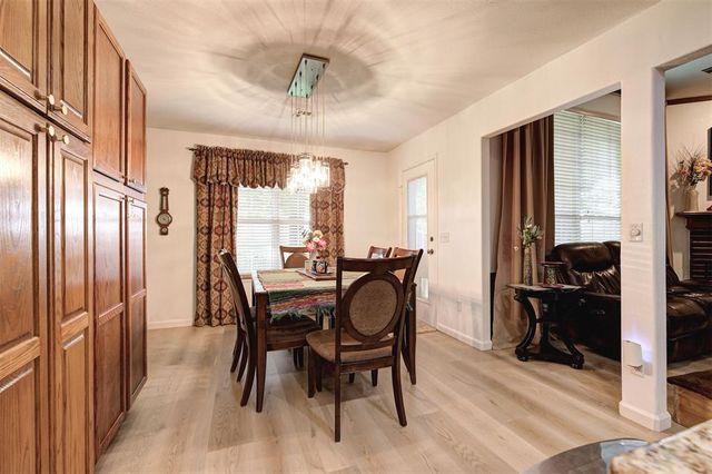 16008 Vicki Drive, Oklahoma City, OK 73170
