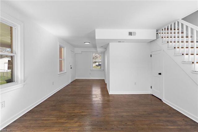 1502 Victory BLVD, Portsmouth, VA 23702