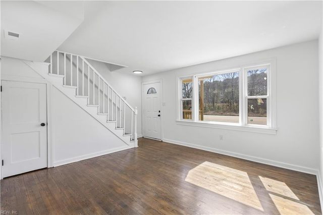 1502 Victory BLVD, Portsmouth, VA 23702