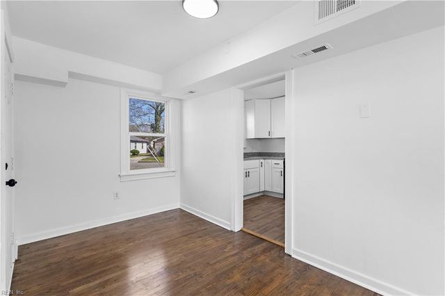 1502 Victory BLVD, Portsmouth, VA 23702