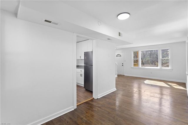 1502 Victory BLVD, Portsmouth, VA 23702