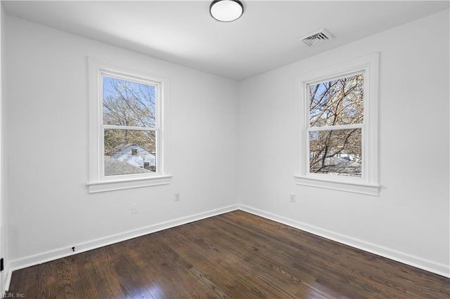 1502 Victory BLVD, Portsmouth, VA 23702