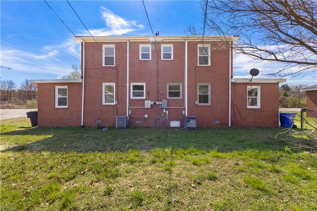 1502 Victory BLVD, Portsmouth, VA 23702