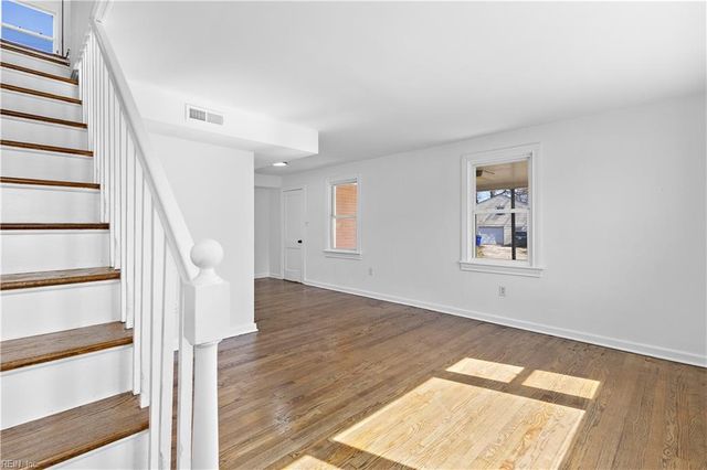 1502 Victory BLVD, Portsmouth, VA 23702