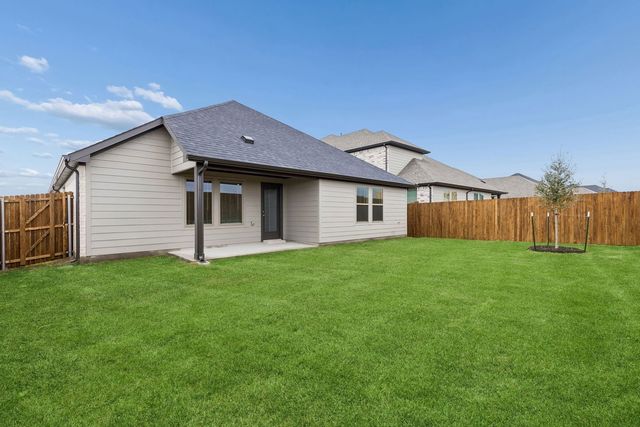 469 Hundred Acre Drive, Waxahachie, TX 75165