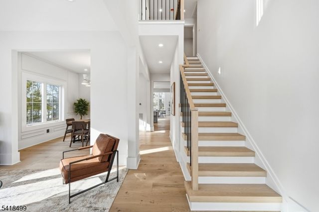 77 Elmwood Dr, Livingston Twp., NJ 07039