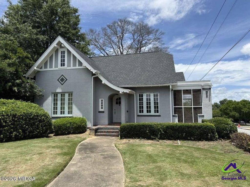 2055 Vineville Avenue, Macon, GA 31204