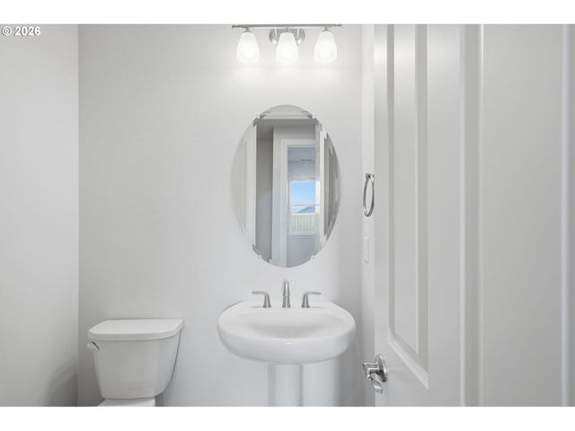 965 W MAGNOLIA Loop, Washougal, WA 98671