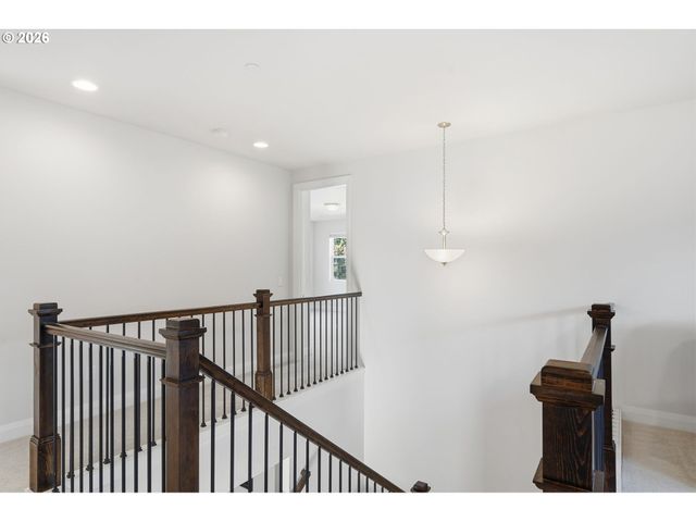 965 W MAGNOLIA Loop, Washougal, WA 98671