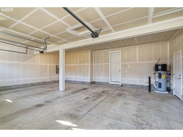 965 W MAGNOLIA Loop, Washougal, WA 98671