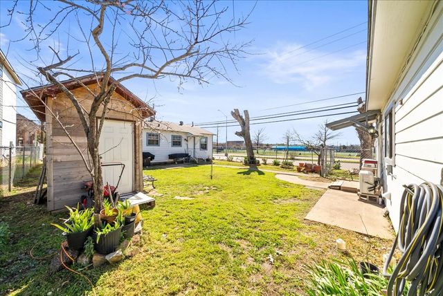 4203 Bonham Street, Dallas, TX 75229