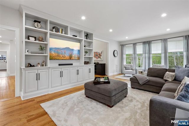 540 Helena Avenue, Wyckoff, NJ 07481