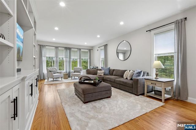 540 Helena Avenue, Wyckoff, NJ 07481