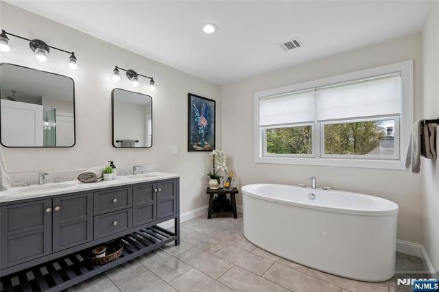 540 Helena Avenue, Wyckoff, NJ 07481